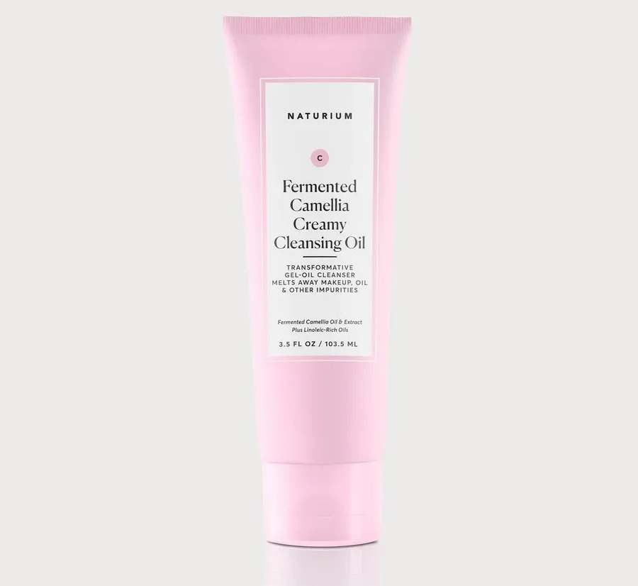 Cette huile démaquillante fait fondre le maquillage sans décaper la peau